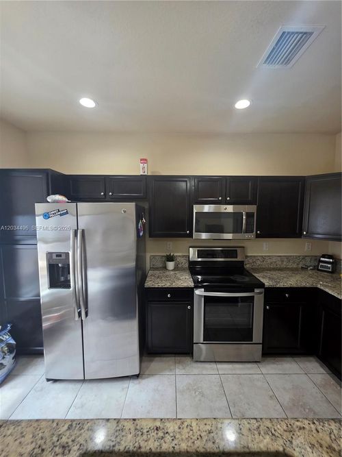 9424 Sw 171st Pl, Miami, FL, 33196-2982 | Card Image