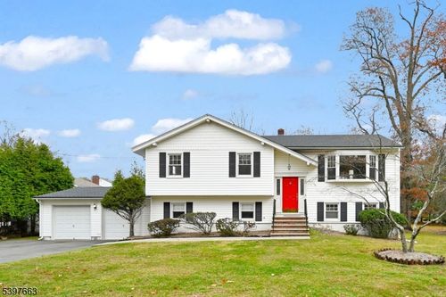 20 Rivervale Rd, River Vale, NJ, 07675-6204 | Card Image