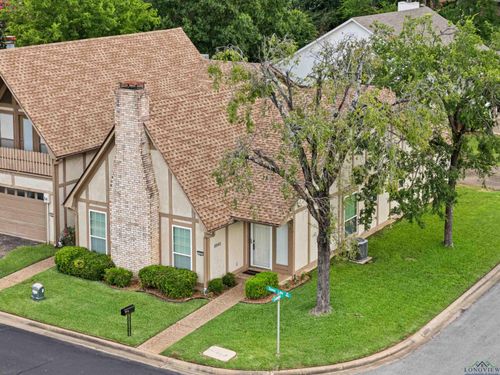 1001 Town Lake Dr, Longview, TX, 75601-4925 | Card Image