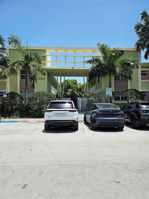 apt-8-350 S Shore Dr, Miami Beach, FL, 33141-3988 | Card Image