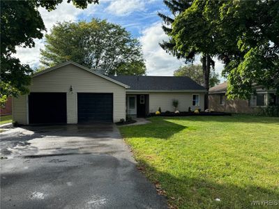 146 Farber Lane, House other with 3 bedrooms, 2 bathrooms and null parking in Amherst NY | Image 1