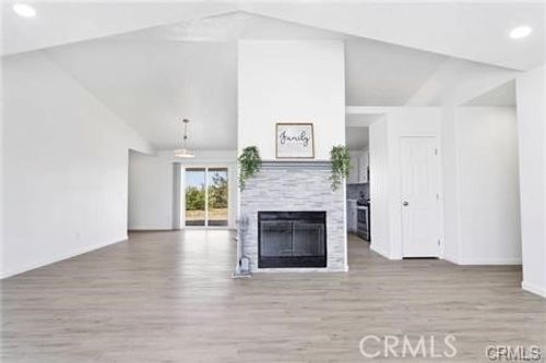 8951 Grapefruit Ave, Hesperia, CA, 92345-6514 | Card Image