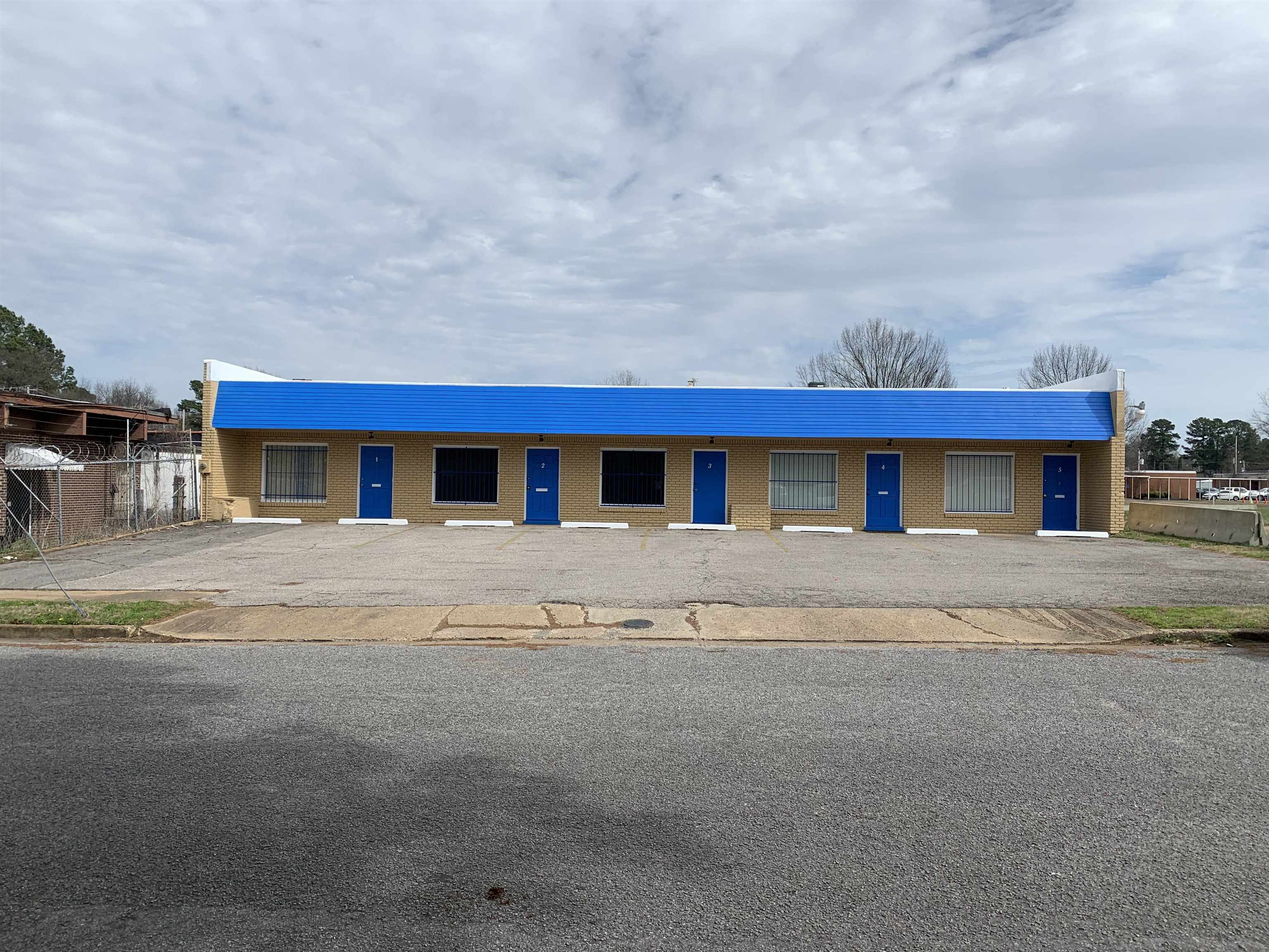 5226 Martin Edwards Pl, Memphis, TN 38116