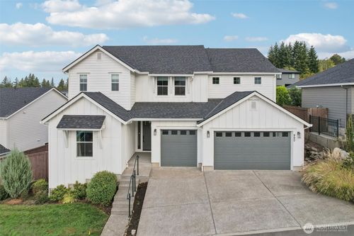 990 W Magnolia Loop, Washougal, WA, 98671-7966 | Card Image