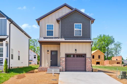 512 Charleston Cove Way, Clarksville, TN, 37043-2739 | Card Image