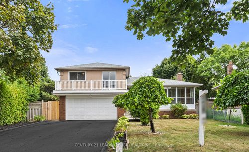 3651 Broomhill Cres, Mississauga, ON, L4Y3N5 | Card Image