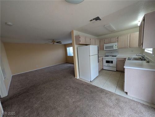 85d-713 Anne Ln, Henderson, NV, 89015-1513 | Card Image