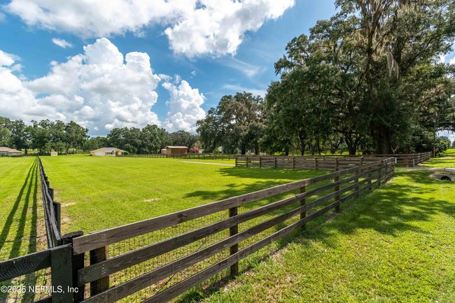 6301 W Highway 326, House other with 3 bedrooms, 2 bathrooms and null parking in Ocala FL | Image 59