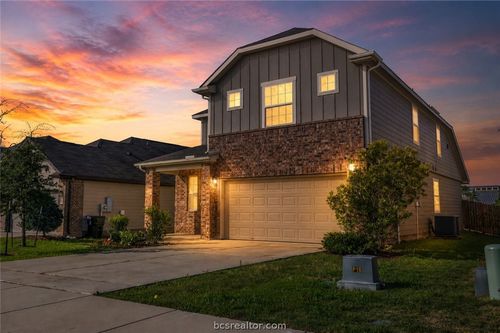 4702 Nopalitos Way, Bryan, TX, 77807-1514 | Card Image