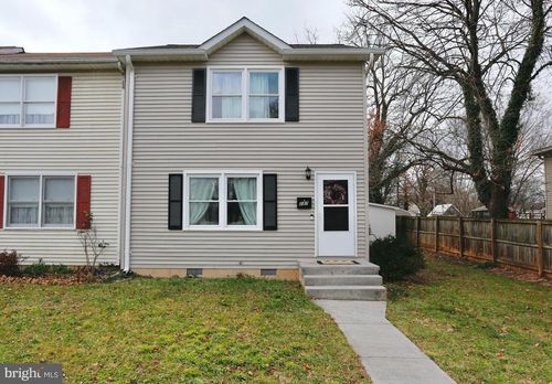 237 Blue Ridge Ave, FRONT ROYAL, VA, 22630-3003 | Card Image