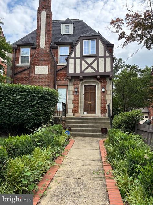 2706 Military Rd Nw, WASHINGTON, DC, 20015-1338 | Card Image
