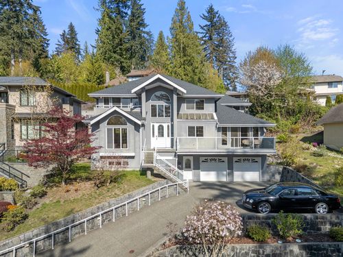 192 Montroyal Blvd, North Vancouver, BC, V7N4J5 | Card Image