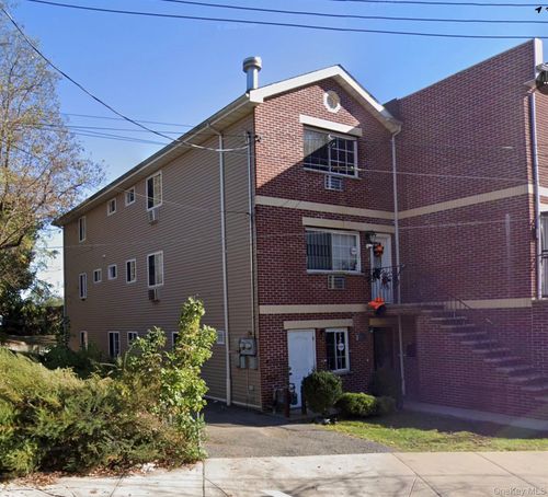 3248 Wickham Ave, Bronx, NY, 10469-3123 | Card Image