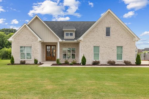 120 Caroline Way, Muscle Shoals, AL, 35661-5614 | Card Image