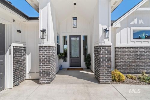 398 S Big Star Ln, Eagle, ID, 83616-1037 | Card Image