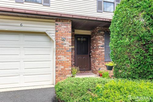 6 Dogwood Dr, Edison, NJ, 08820-1433 | Card Image