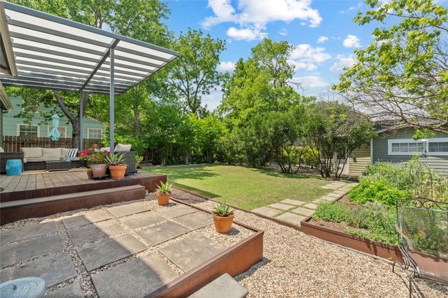 1704 W 34 Th St, House other with 3 bedrooms, 3 bathrooms and 3 parking in Austin TX | Image 25