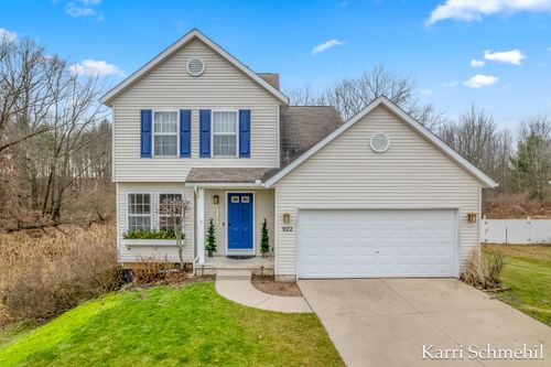 922 Bush Creek Lane, Whitehall, MI, 49461 | Card Image