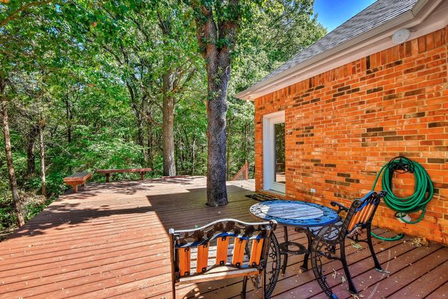 View of wooden terrace | Image 36