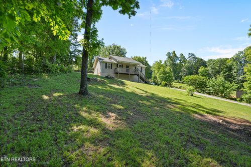 6440 Zachary Rd, Corryton, TN, 37721-3207 | Card Image