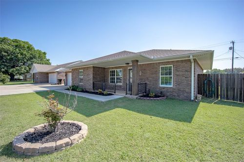 404 S Texas St, Elmore City, OK, 73433-9117 | Card Image