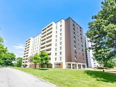 505 - 3420 Eglinton Ave E, Condo with 3 bedrooms, 2 bathrooms and 1 parking in Scarborough ON | Image 1