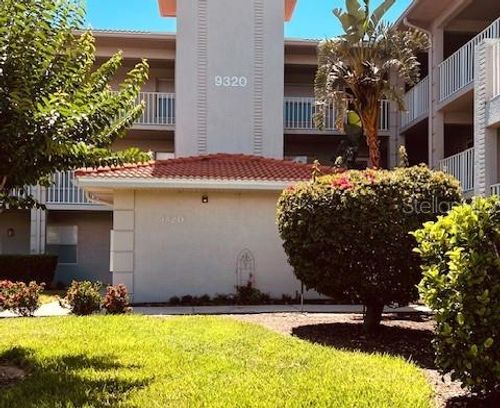 2308-9320 Clubside Cir, Sarasota, FL, 34238-3348 | Card Image