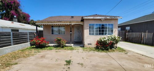 3871 W 109th St, Inglewood, CA, 90303-2109 | Card Image
