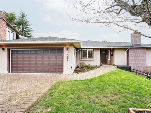 6629 Tamany Dr, Victoria, BC, V8Z6Y9 | Card Image