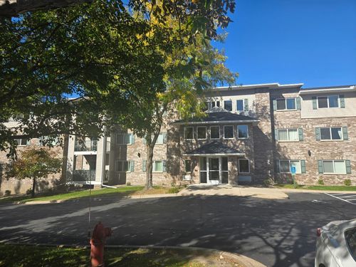 303-16520 Tranquility Ct Se, Prior Lake, MN, 55372-4474 | Card Image