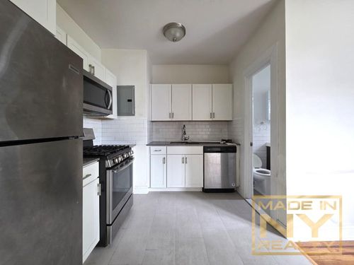 b54-25-21 31st Ave, Astoria, NY, 11106-3664 | Card Image