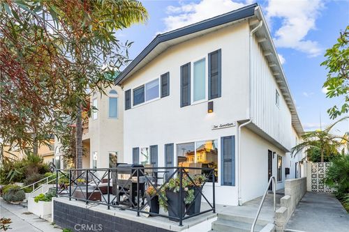 217 10th St, Seal Beach, CA, 90740 | Card Image