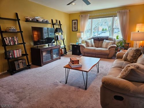 apt-28-18 Wedgewood Dr, Verona, NJ, 07044-2167 | Card Image