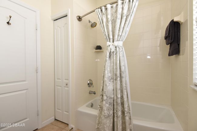 Bath 2 shower tub | Image 30