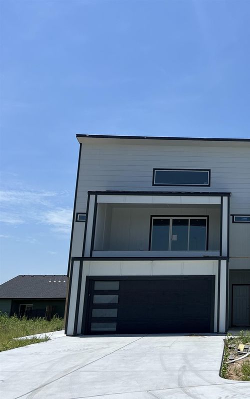 2078 N Reece Ct, Goddard, KS, 67052-1101 | Card Image