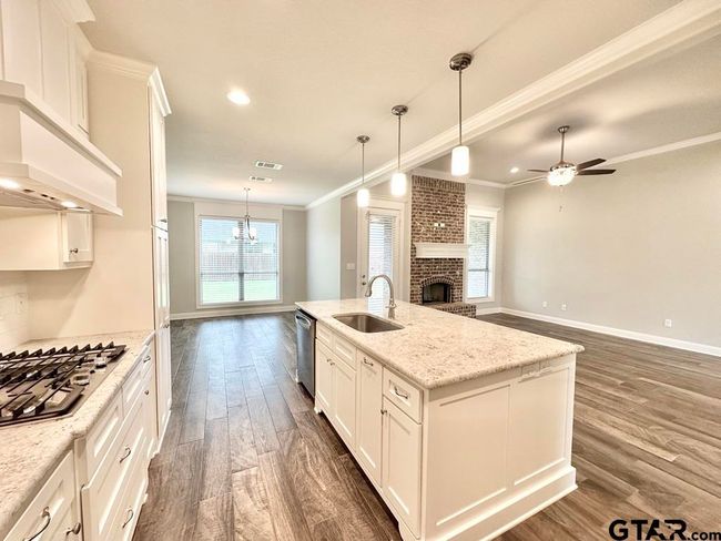 11924 Gillian Ct, House other with 3 bedrooms, 2 bathrooms and null parking in Tyler TX | Image 13