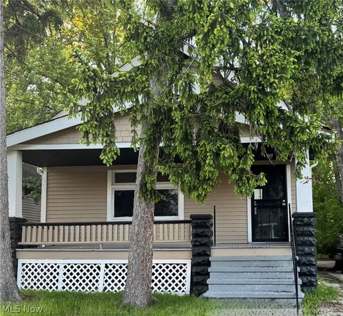 12709 Dove Ave, Cleveland, OH, 44105-4409 | Card Image