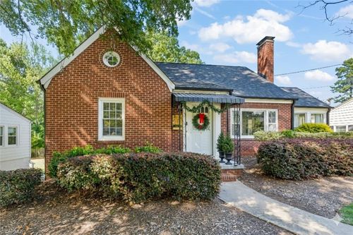 416 W Lexington Ave, High Point, NC, 27262-2566 | Card Image