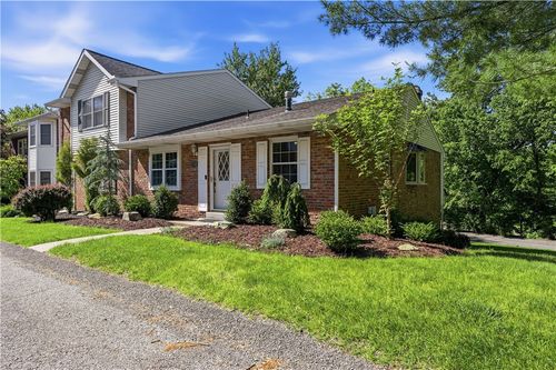 1328 Quail Run Cir, Bethel Park, PA, 15102 | Card Image