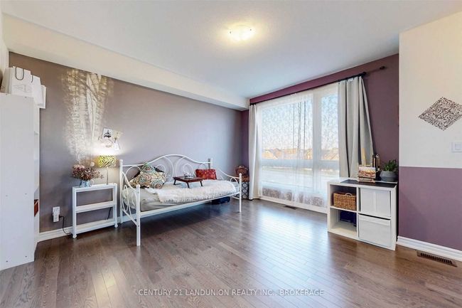 8 La Tache Cres, House attached with 4 bedrooms, 4 bathrooms and 4 parking in Markham ON | Image 15