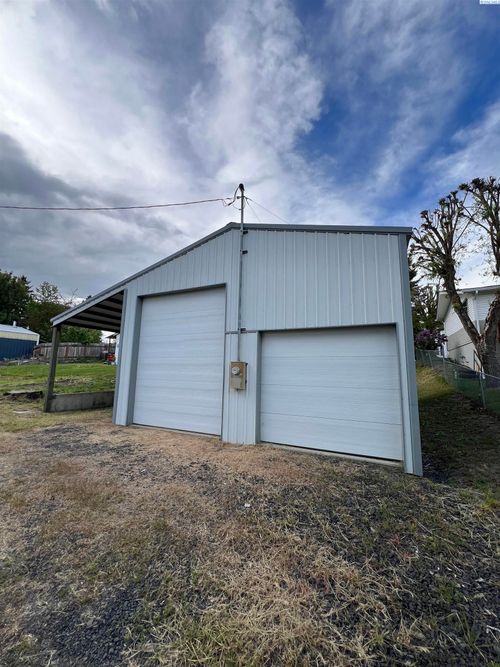 225 W Alder St., Palouse, WA, 99161 | Card Image