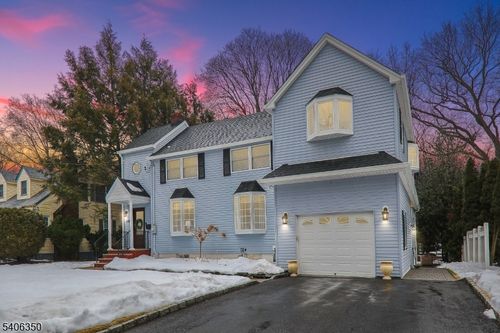 19 Munsee Dr, Cranford, NJ, 07016-3413 | Card Image