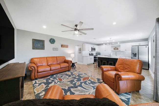 103 - 1500 Ranch Road 1431, Condo with 2 bedrooms, 1 bathrooms and null parking in Kingsland TX | Image 15