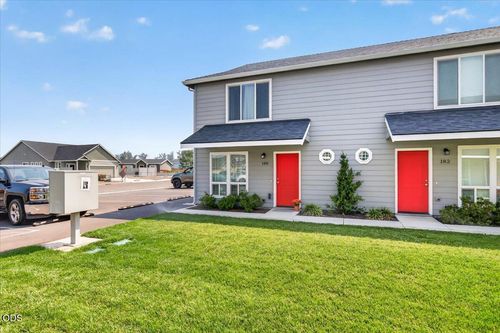 180 Northridge Ter, Medford, OR, 97501-8963 | Card Image
