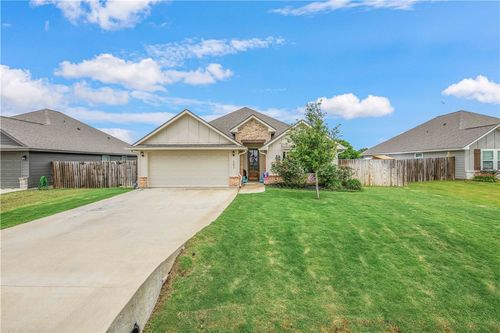 257 Brazos Bnd, Somerville, TX, 77879-1128 | Card Image