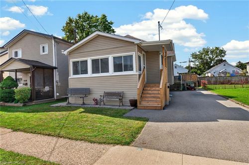 610 Steele Street, Port Colborne, ON, L3K4Y7 | Card Image