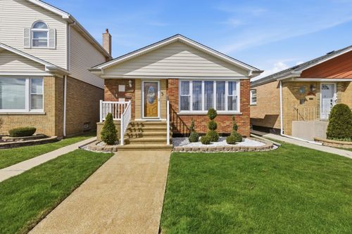 5836 S Mayfield Ave, Chicago, IL, 60638-3614 | Card Image
