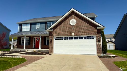 31344 Handsomer Dr, Flat Rock, MI, 48134-3320 | Card Image