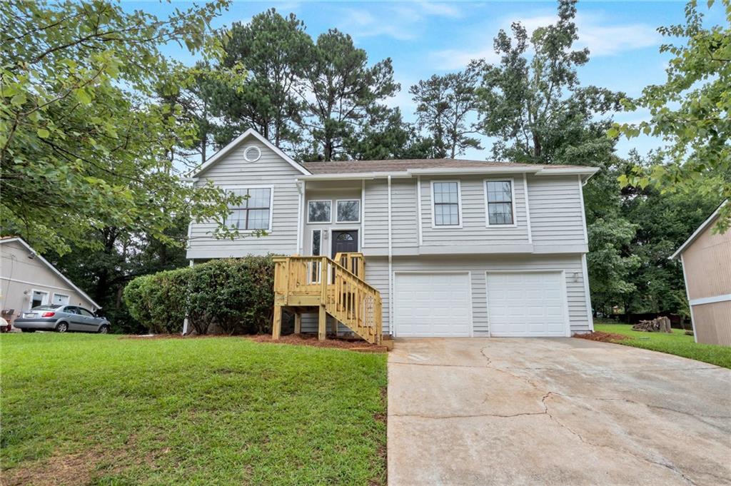 Leslie Brook Dr, Decatur, GA 30035