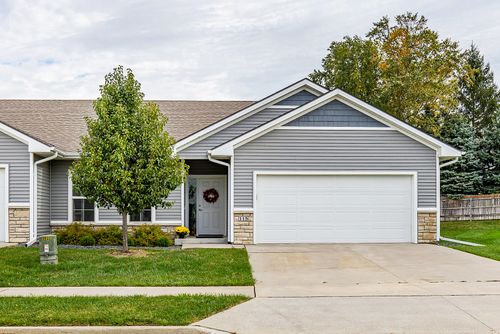 115 Se Silver Pointe Dr, Waukee, IA, 50263-8615 | Card Image
